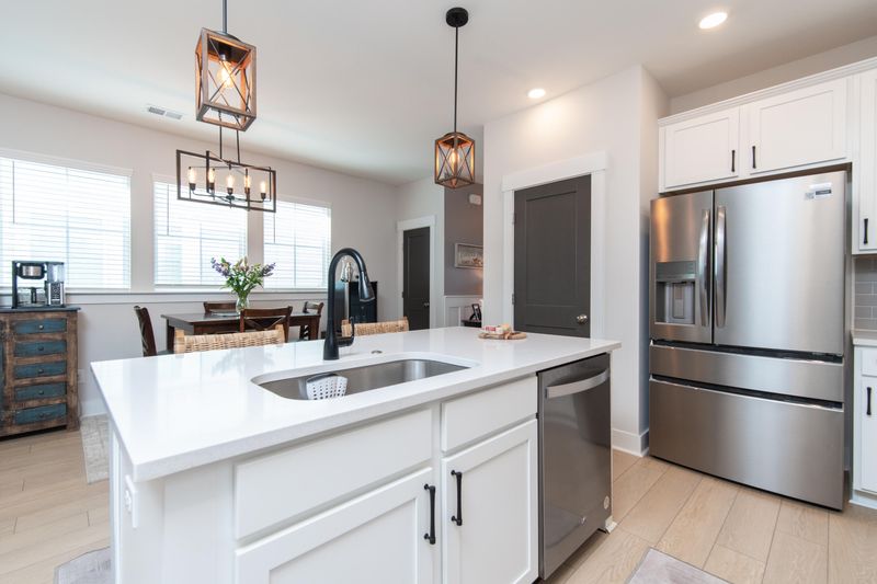 315 Eclipse St, Summerville, SC 29486