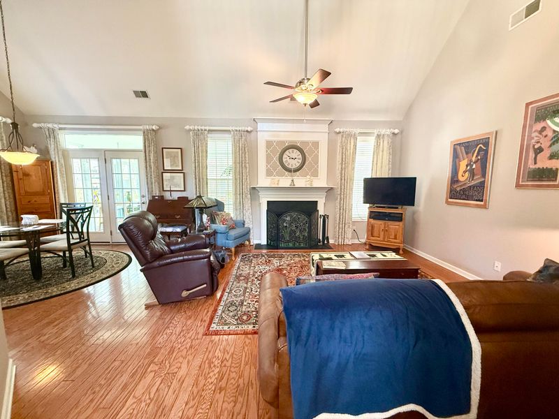 112 Clearview Cir, Goose Creek, SC 29445