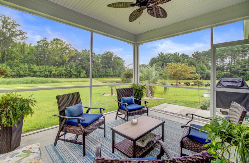 1539 Thin Pine Dr, Johns Island, SC 29455