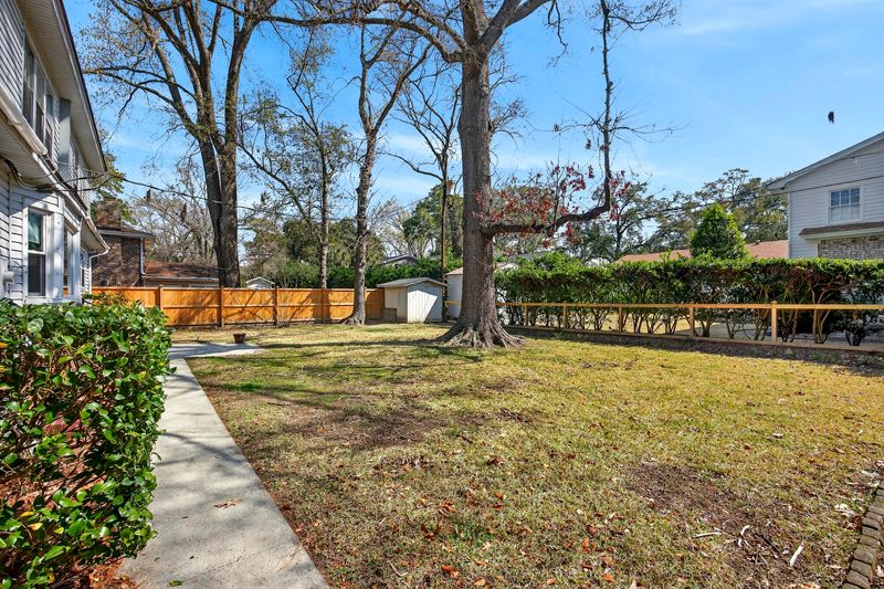 1575 N Pinebark Ln, Charleston, SC 29407