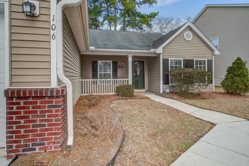 106 Mcgrady Dr, Ladson, SC 29456