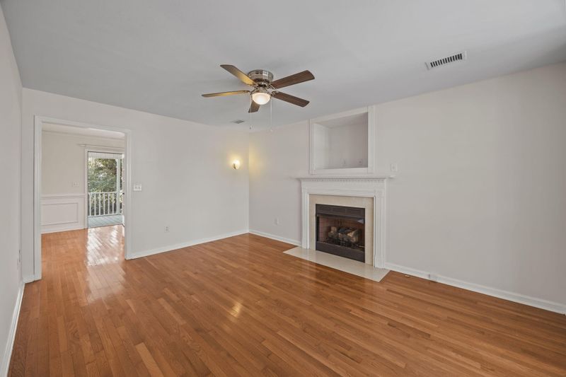 1037 Clearspring Dr, Charleston, SC 29412