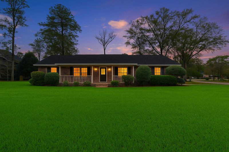 100 Flicker Ln, Summerville, SC 29485