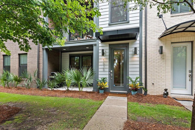 1635 Florentia St #M-3, Mount Pleasant, SC 29464
