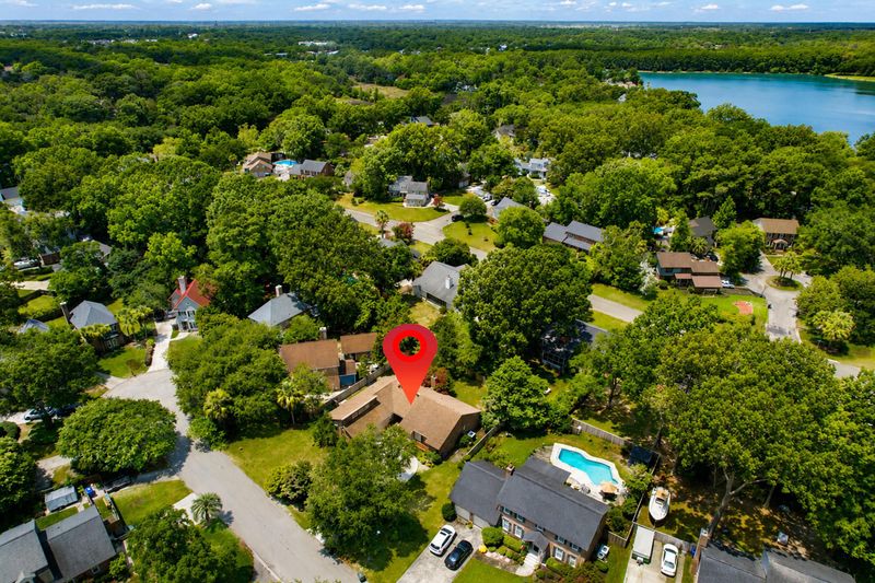 18 Lavington Rd, Charleston, SC 29407