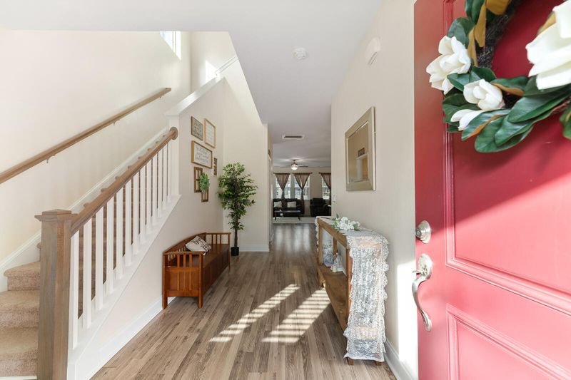 207 Mcmakin Dr, Summerville, SC 29483