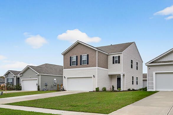104 Cloverleaf St, Summerville, SC 29483