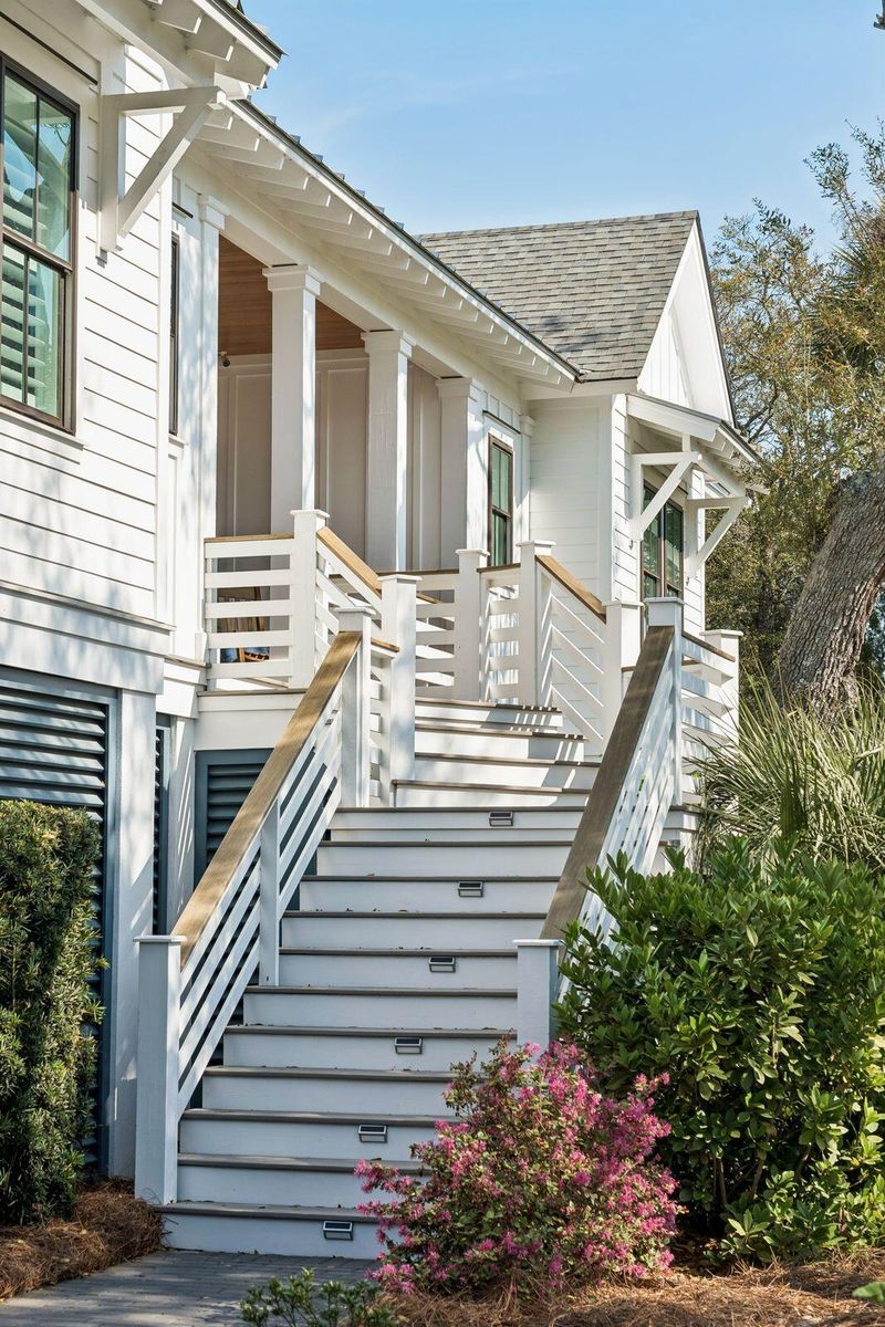 6823 Back Bay Dr, Isle Of Palms, SC 29451