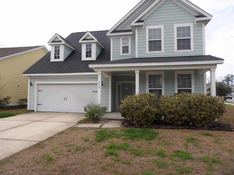 315 Coopers Hawk Dr, Summerville, SC 29483
