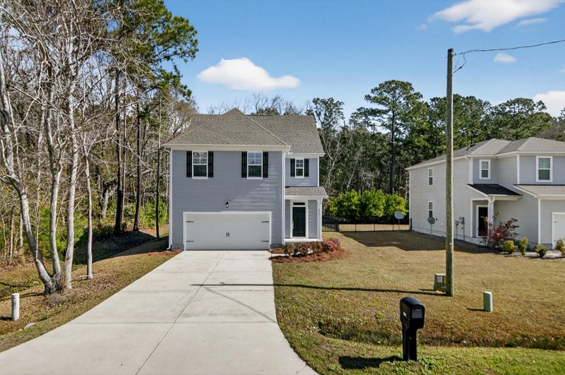 992 Theodore Rd, Mount Pleasant, SC 29429