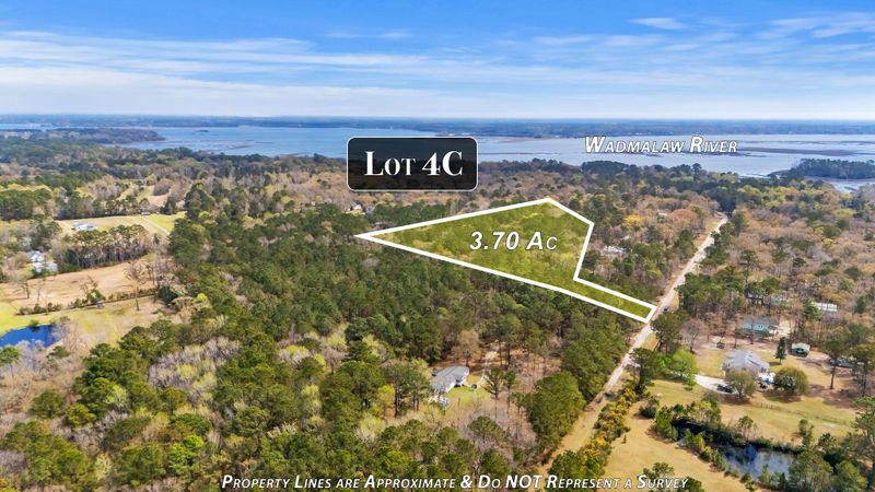 4c Sebago Rd, Meggett, SC 29449