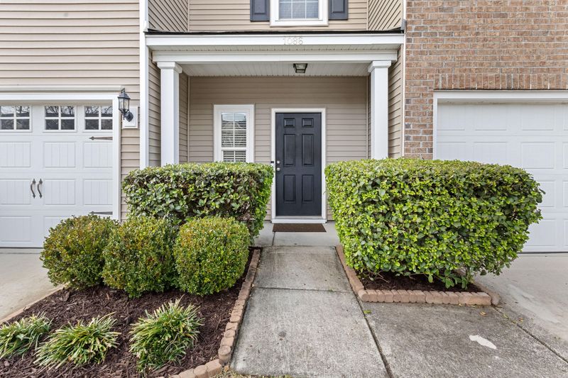 1086 Bennington Dr, Charleston, SC 29492