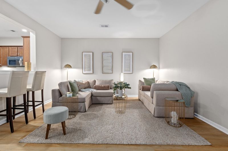 1086 Bennington Dr, Charleston, SC 29492