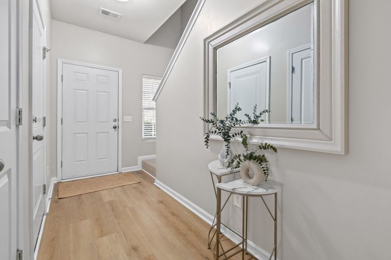 1086 Bennington Dr, Charleston, SC 29492