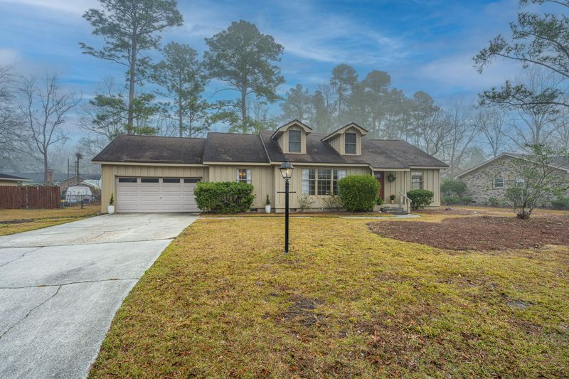 37 Milano St, Hanahan, SC 29410