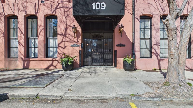 109 E Bay St #2d, Charleston, SC 29401
