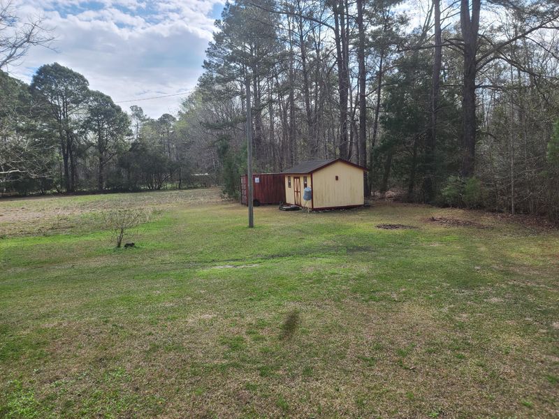 5933 Dixie Plantation Rd, Hollywood, SC 29449