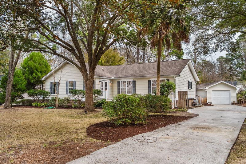 1160 Parkway Dr, Mount Pleasant, SC 29464
