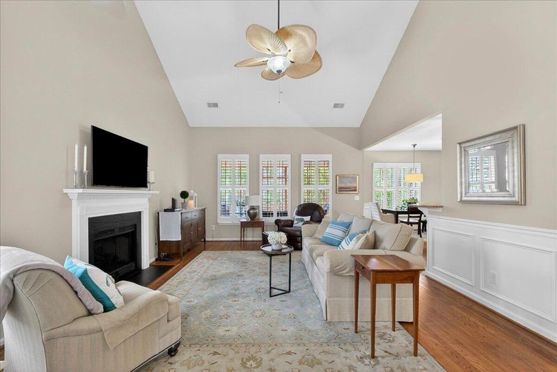 1881 Palmetto Isle Dr, Mount Pleasant, SC 29466