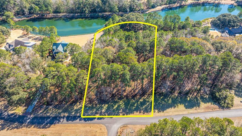 4129 Gnarled Oaks Ln, Johns Island, SC 29455