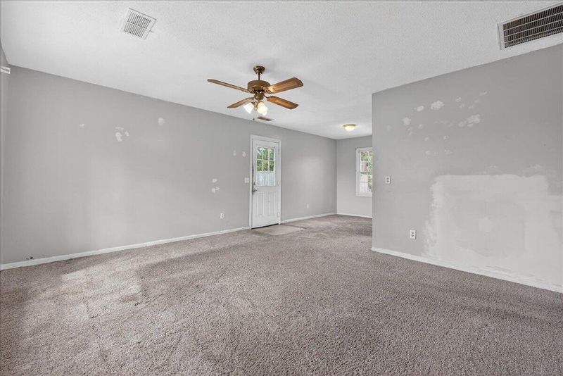 445 Robin Dr, Goose Creek, SC 29445