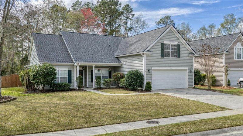 101 Chancellors Dr, Summerville, SC 29485