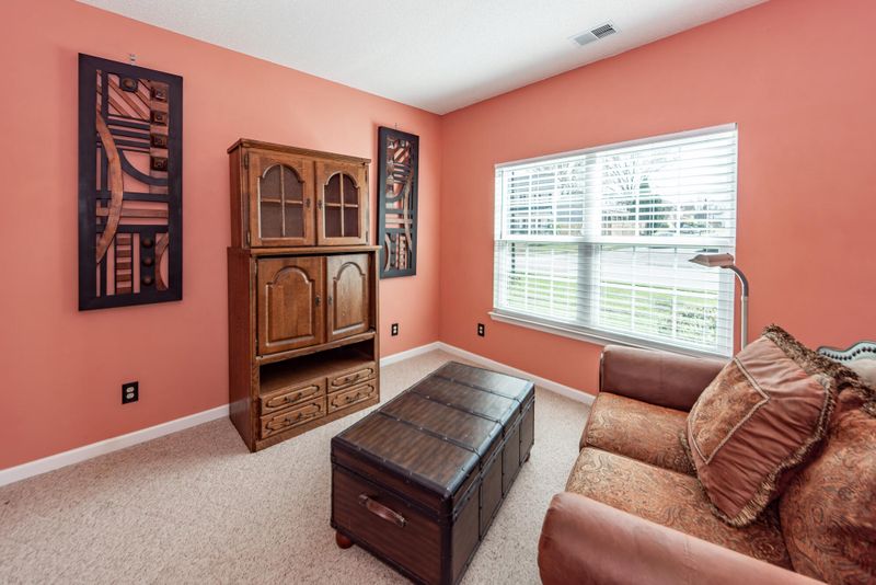 158 Red Cypress Dr, Goose Creek, SC 29445