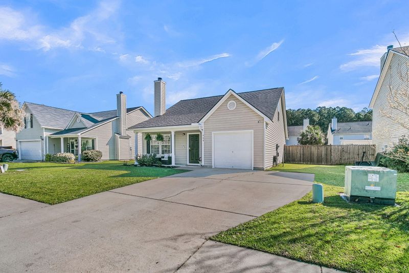 408 Aberdeen Cir, Summerville, SC 29483