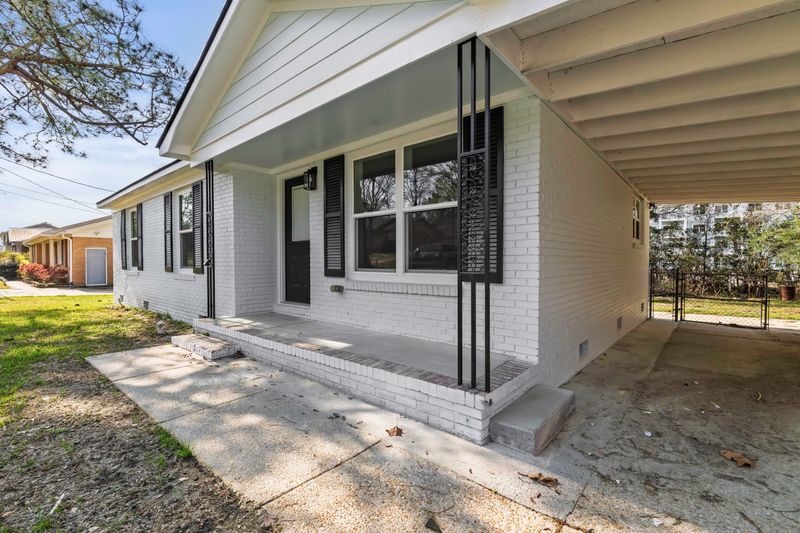 7585 Peppercorn Ln, North Charleston, SC 29420