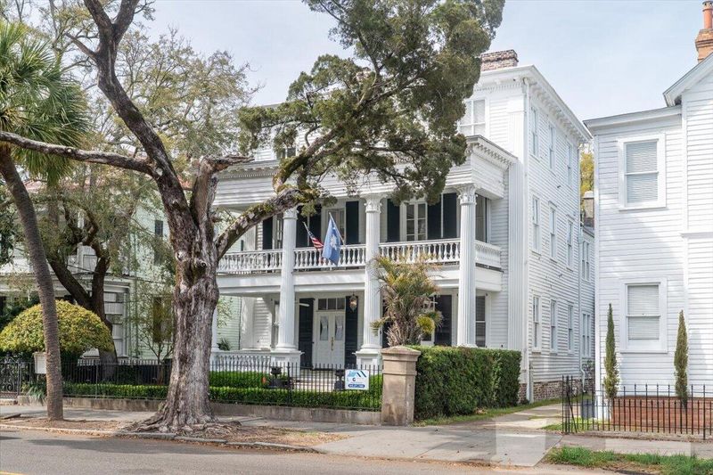 180 Broad St #Apt C, Charleston, SC 29401