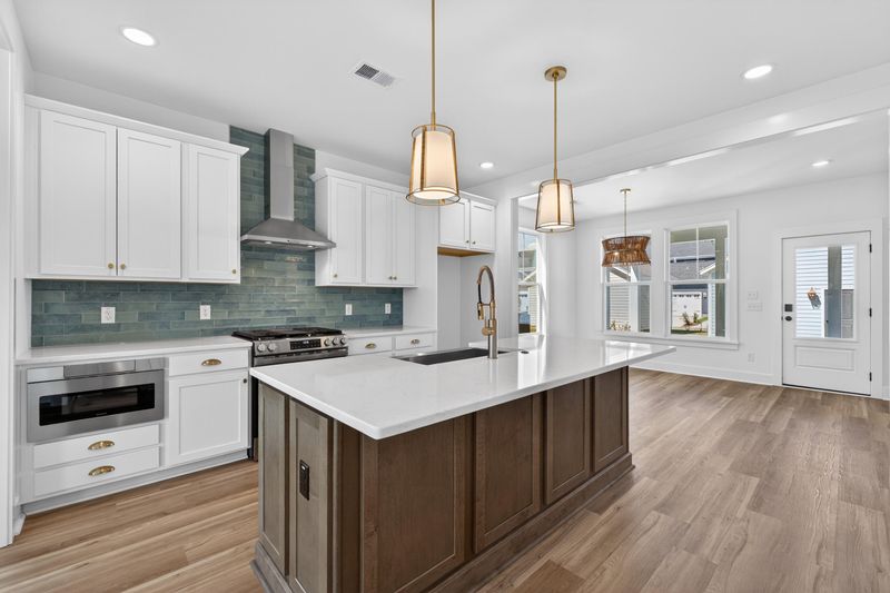 516 Ivy Green Ln, Summerville, SC 29486