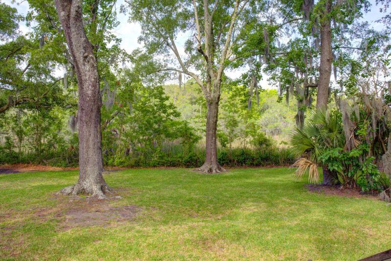 1948 Sandcroft, Charleston, SC 29407