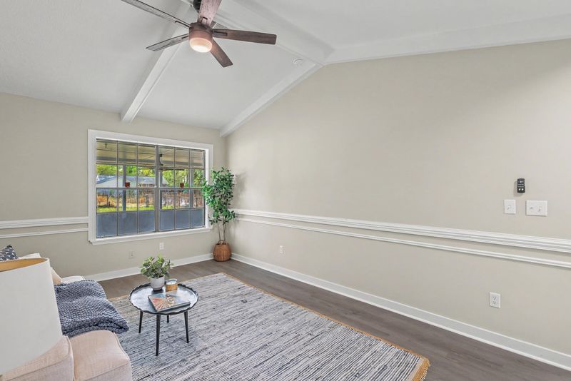 7774 Ginger Ln, North Charleston, SC 29420