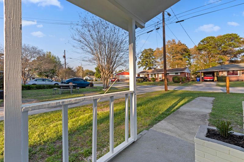 2710 Leola St, North Charleston, SC 29405