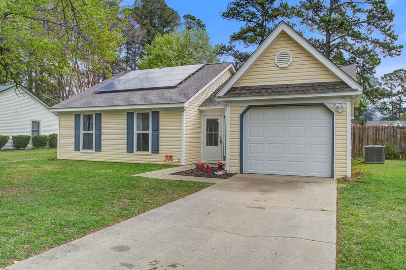 100 Tanager St, Summerville, SC 29483