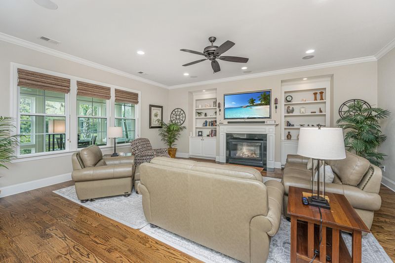 3223 Hatchway Dr, Mount Pleasant, SC 29466