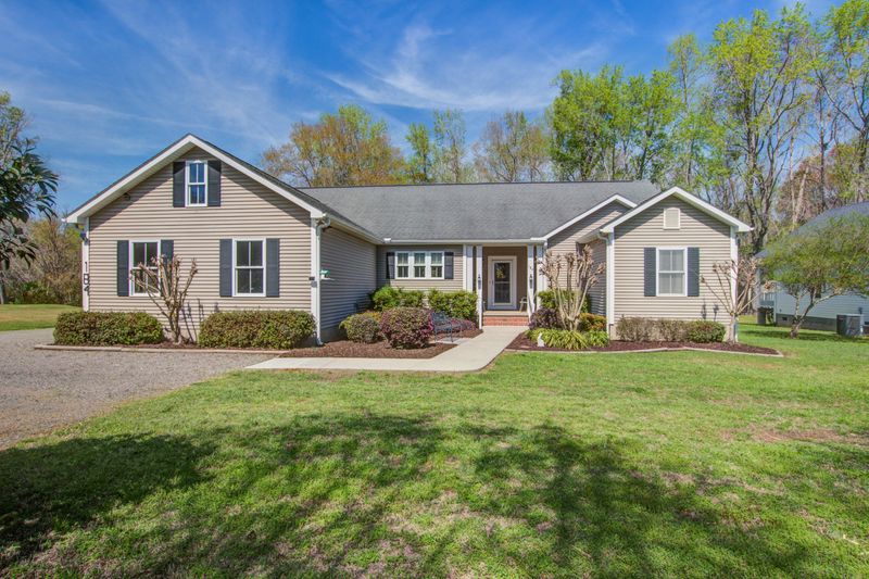 184 Columns Rd, Summerville, SC 29483