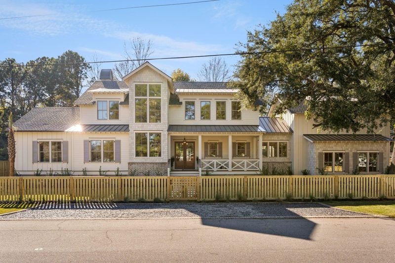 1335 Erckmann Dr, Mount Pleasant, SC 29464