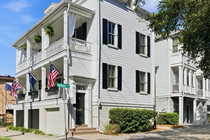 3 Dereef Ct, Charleston, SC 29403