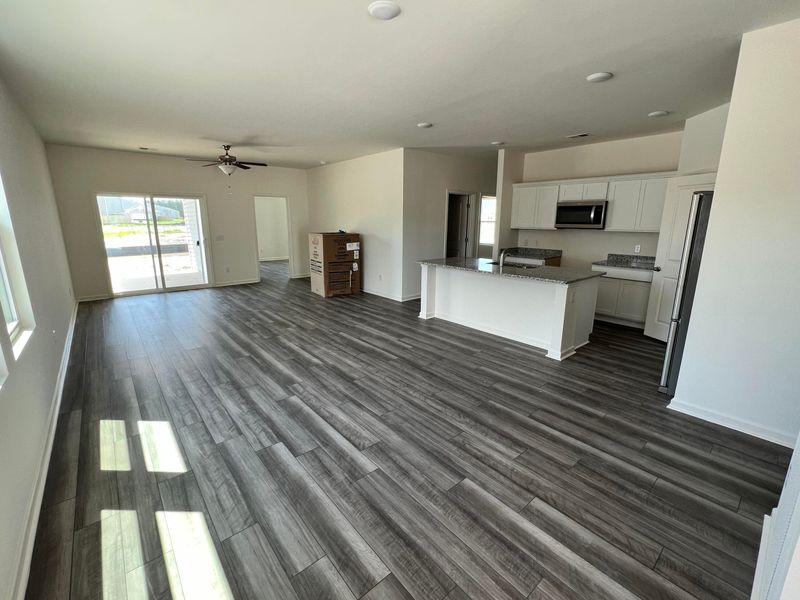1020 Carriage Wood Cir, Ridgeville, SC 29472