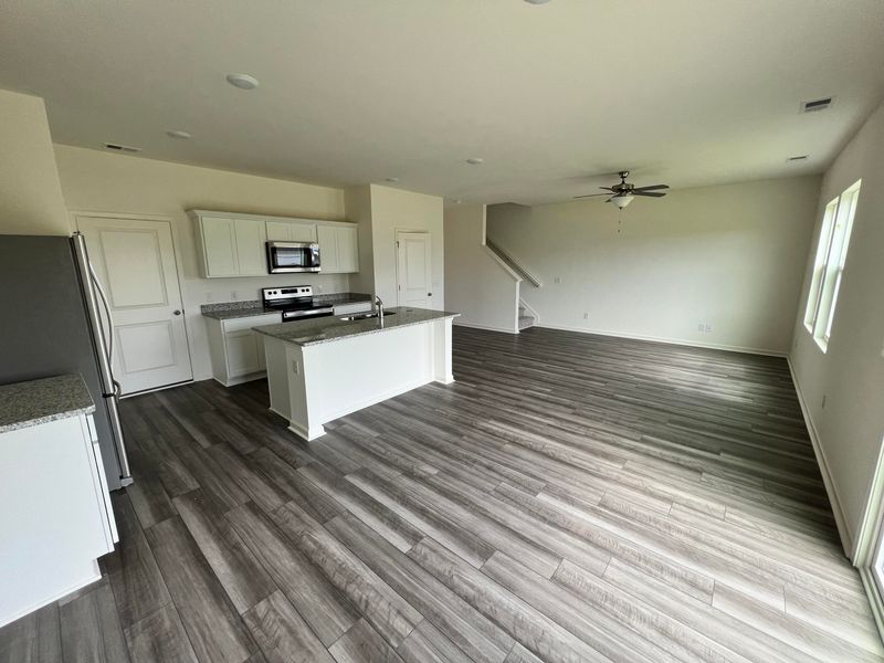 1264 Carriage Wood Cir, Ridgeville, SC 29472