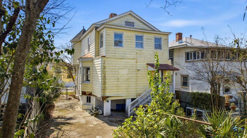 1130 King St, Charleston, SC 29403