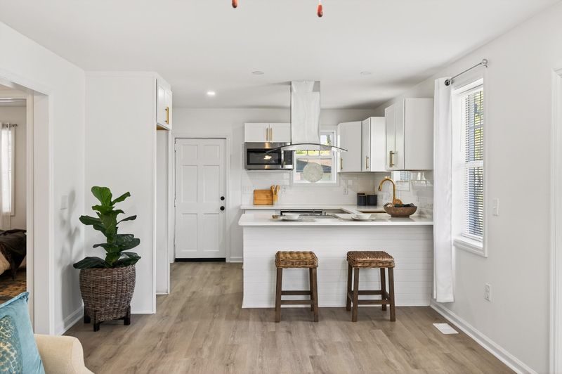 940 Sycamore Ave, Charleston, SC 29407