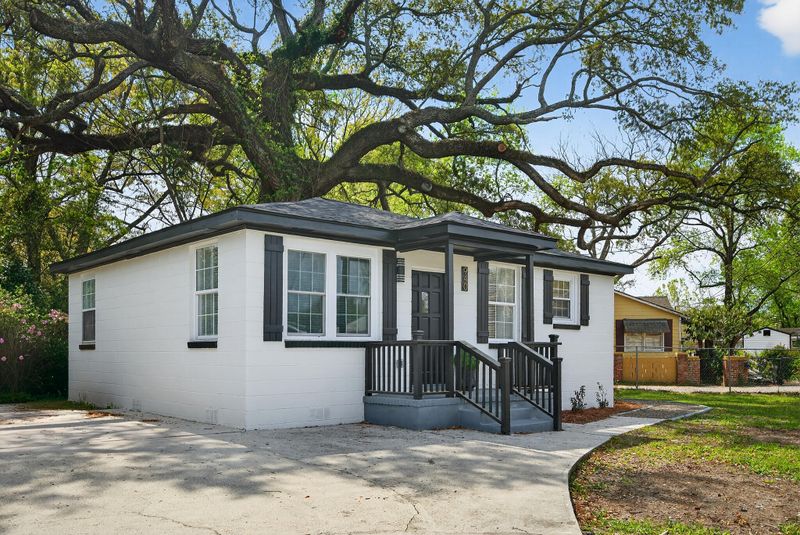 940 Sycamore Ave, Charleston, SC 29407