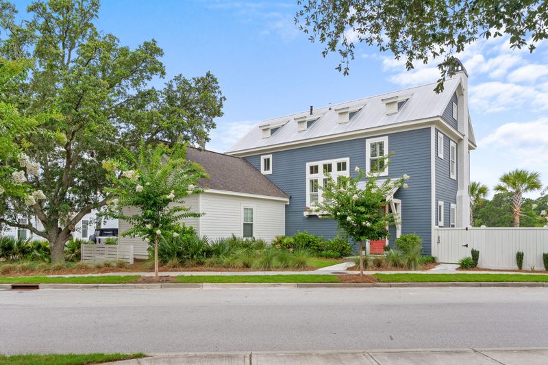 1074 Cinder St, Mount Pleasant, SC 29464