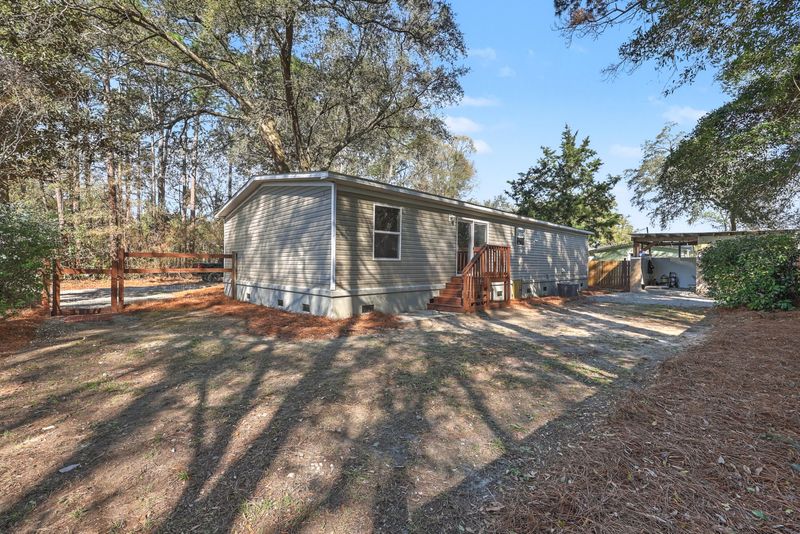 5750b Edger Tumbleston Rd, Hollywood, SC 29449