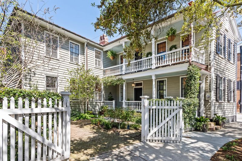 28 Warren St, Charleston, SC 29403
