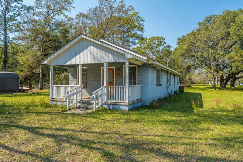 1120 Fort Johnson Rd #A, Charleston, SC 29412