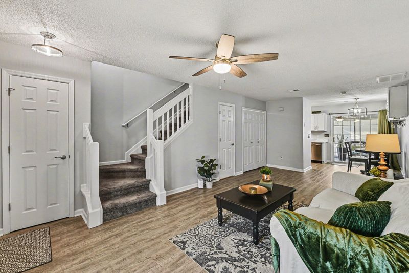 7965 Shadow Oak Dr, North Charleston, SC 29406