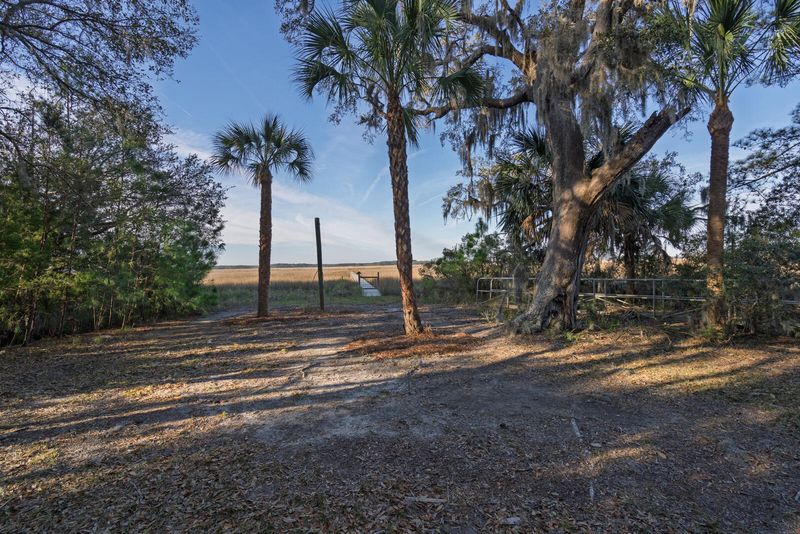7717 White Point Rd, Adams Run, SC 29426